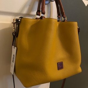 Dooney & Bourke Pebble Grain Barlow - new with tags, registration, dust bag!